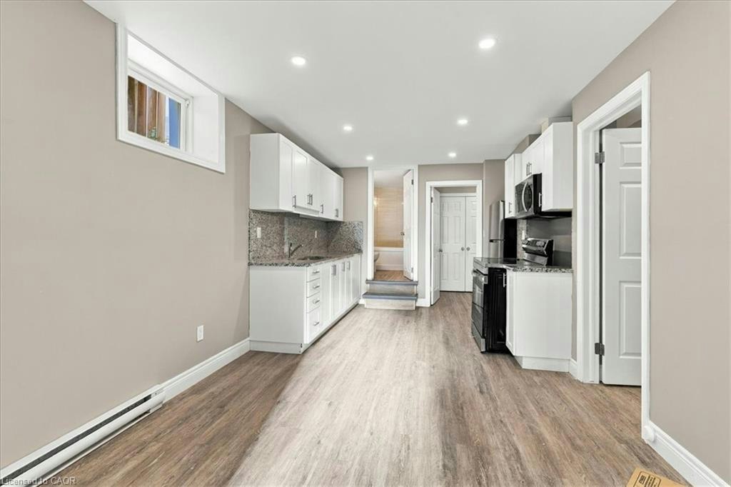 LOWER-17 Eby Street S, Kitchener, ON, N2G 3K6 - 4