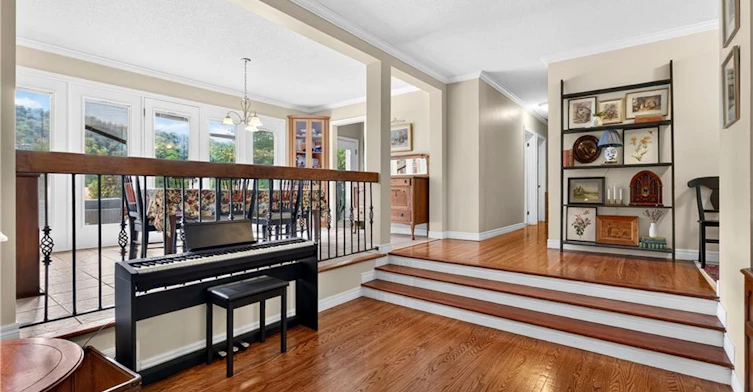984 #8 Highway, Hamilton, ON, L8E 5H9 - 10