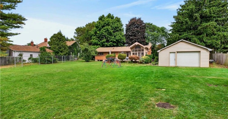 984 #8 Highway, Hamilton, ON, L8E 5H9 - 33
