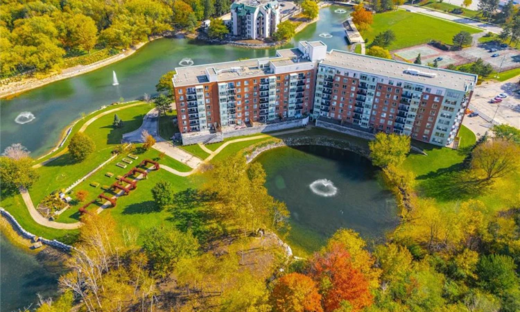308-30 Blue Springs Drive