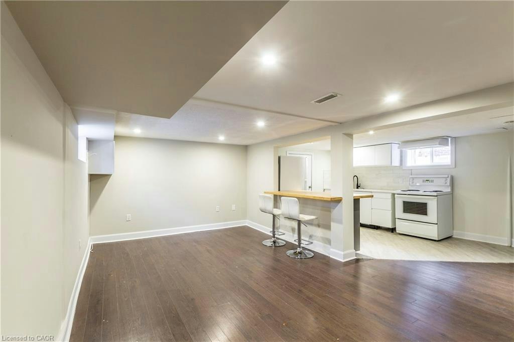 Lower-146 Glencarry Avenue, Hamilton, ON, L8K 3R8 - 8
