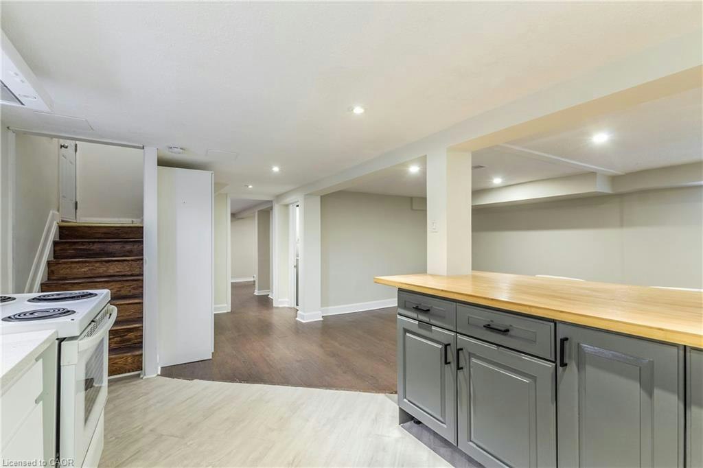 Lower-146 Glencarry Avenue, Hamilton, ON, L8K 3R8 - 5
