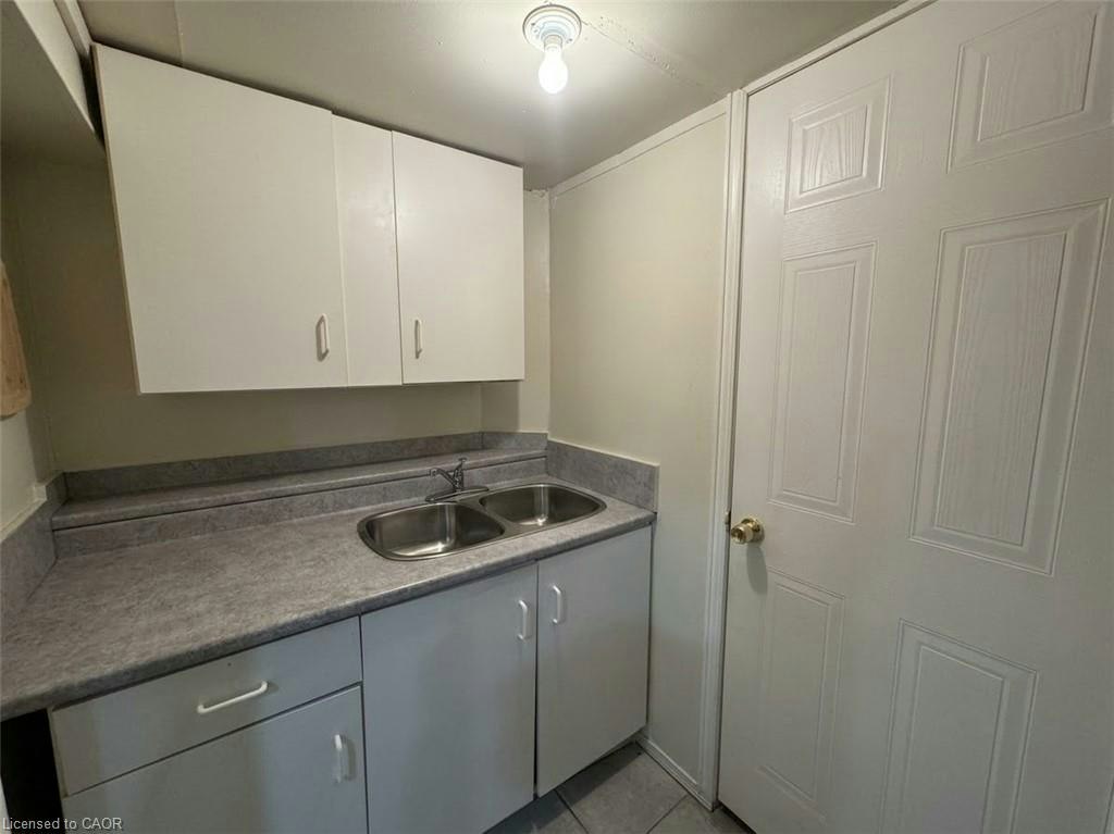 Lower-111 Ferguson Avenue, Cambridge, ON, N1R 6E9 - 7