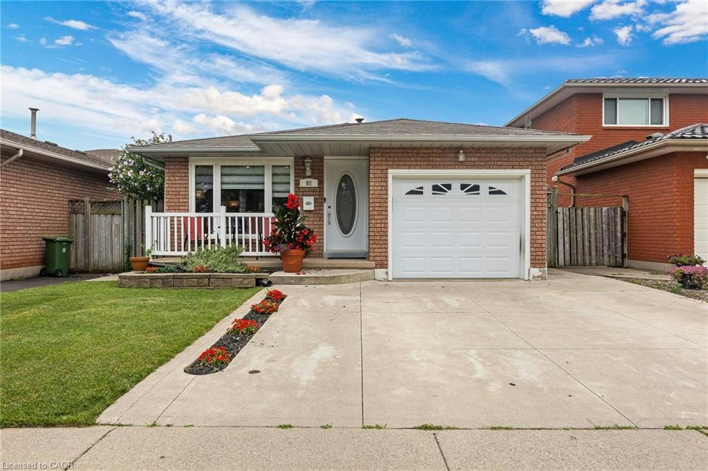 92 Juniper Drive, Hamilton, ON, L8G 4E6