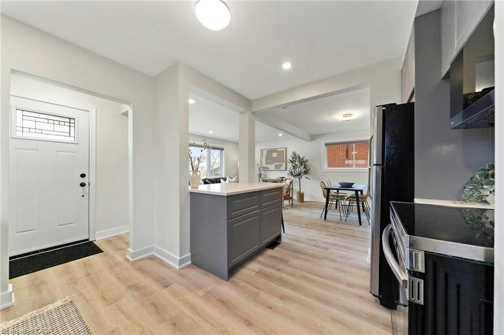 1-627 Upper Ottawa Street, Hamilton, ON, L8T 3T4 - 6