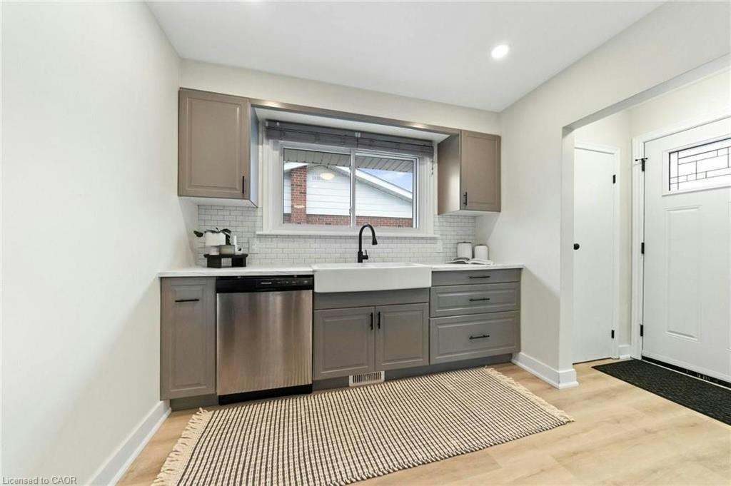 1-627 Upper Ottawa Street, Hamilton, ON, L8T 3T4 - 8