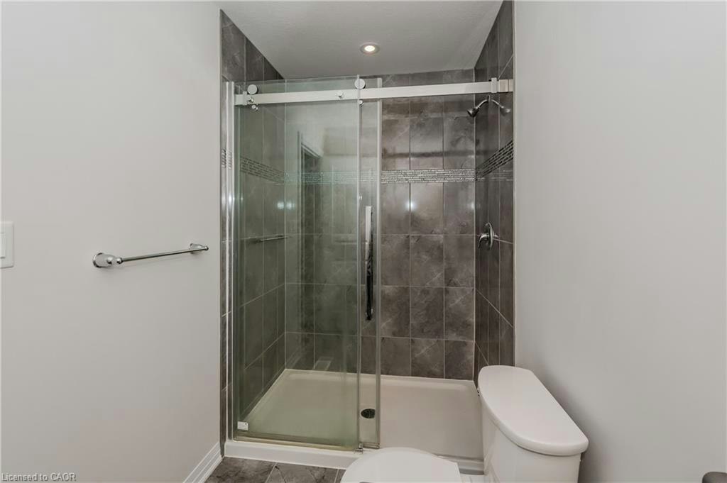 2B-115 South Creek Drive, Kitchener, ON, N2P 0H2 - 31
