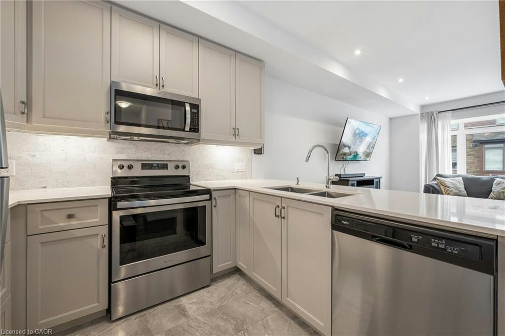 128-30 Times Square Boulevard, Hamilton, ON, L8J 0L8 - 12