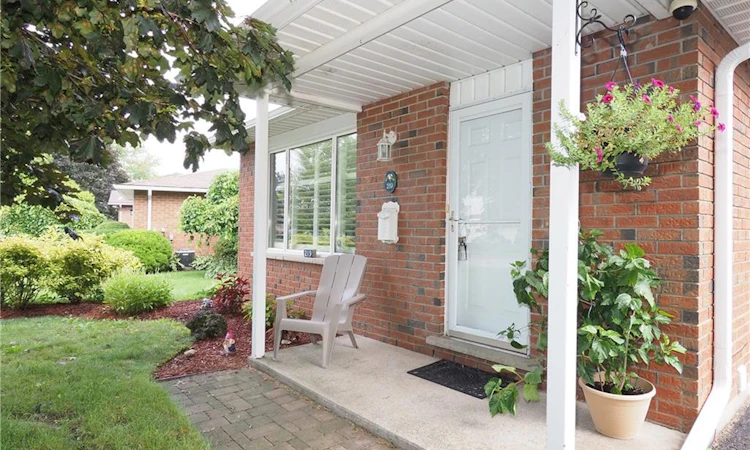 219 Foxhunt Road