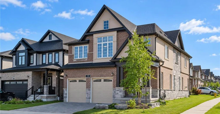 745 Wood Lily Street, Waterloo, ON, N2V 0C3 - 5