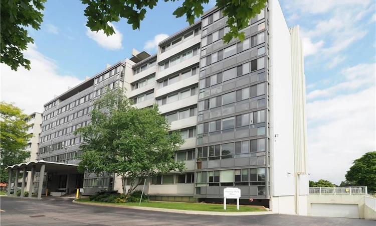 507-24 Midland Drive