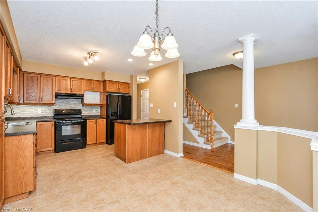 16 Frankfurt Street, Kitchener, ON, N2R 1T5 - 12
