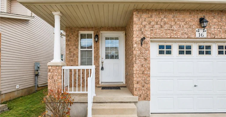 16 Frankfurt Street, Kitchener, ON, N2R 1T5 - 2