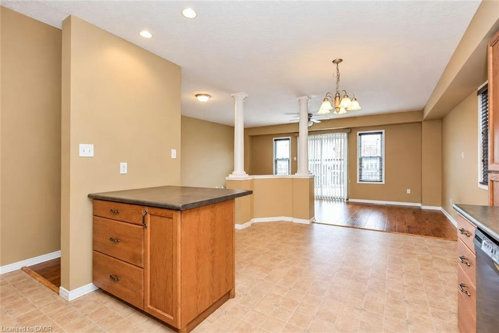 16 Frankfurt Street, Kitchener, ON, N2R 1T5 - 4