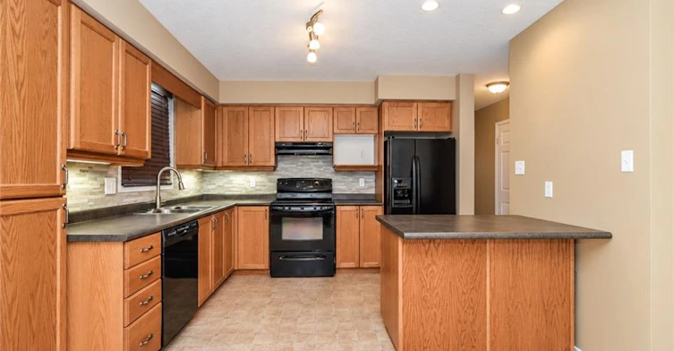16 Frankfurt Street, Kitchener, ON, N2R 1T5 - 7