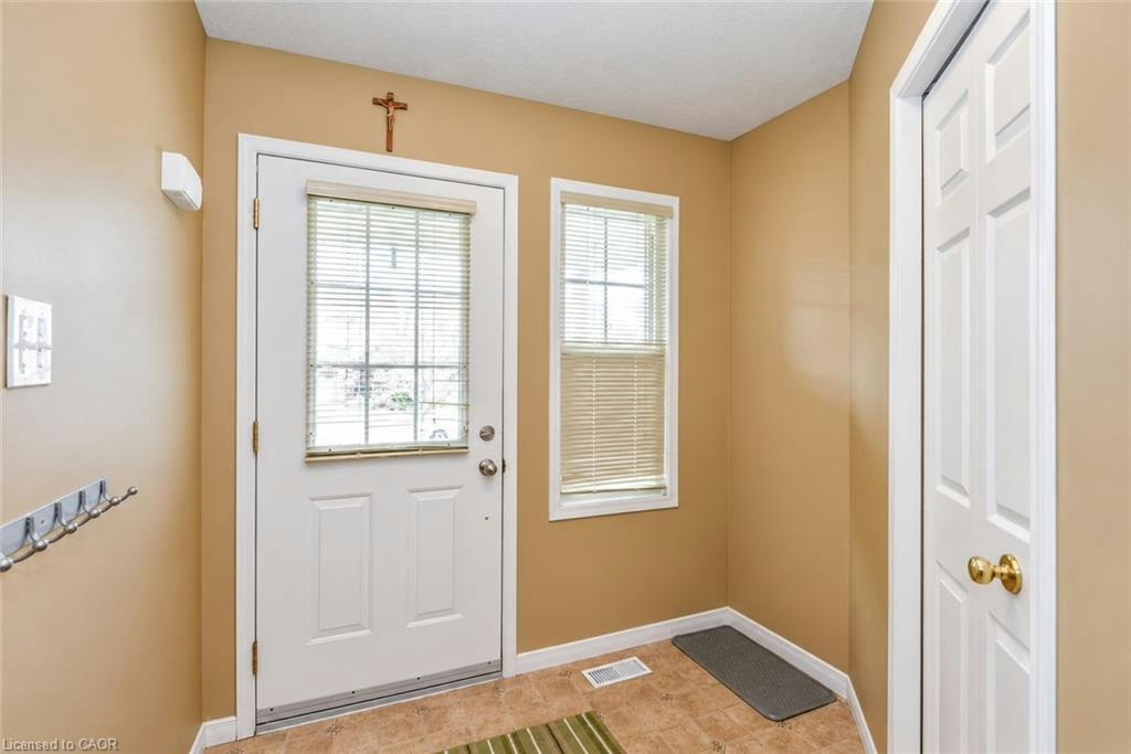 16 Frankfurt Street, Kitchener, ON, N2R 1T5 - 3