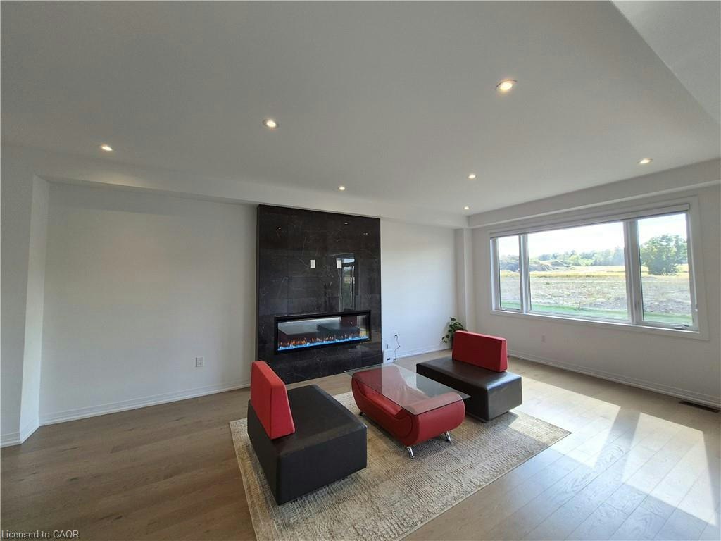 578 Telfer Street, Oxford Station, ON, N4S 0G8 - 11