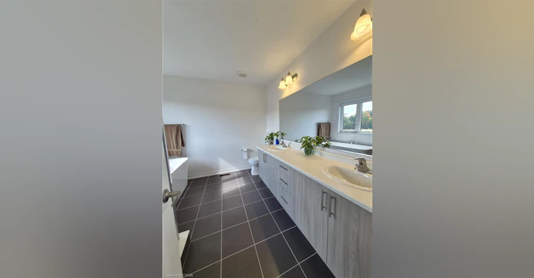 578 Telfer Street, Oxford Station, ON, N4S 0G8 - 22