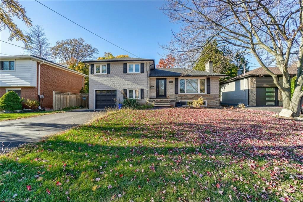 2121 Bridge Road, Oakville, ON, L6L 2E8