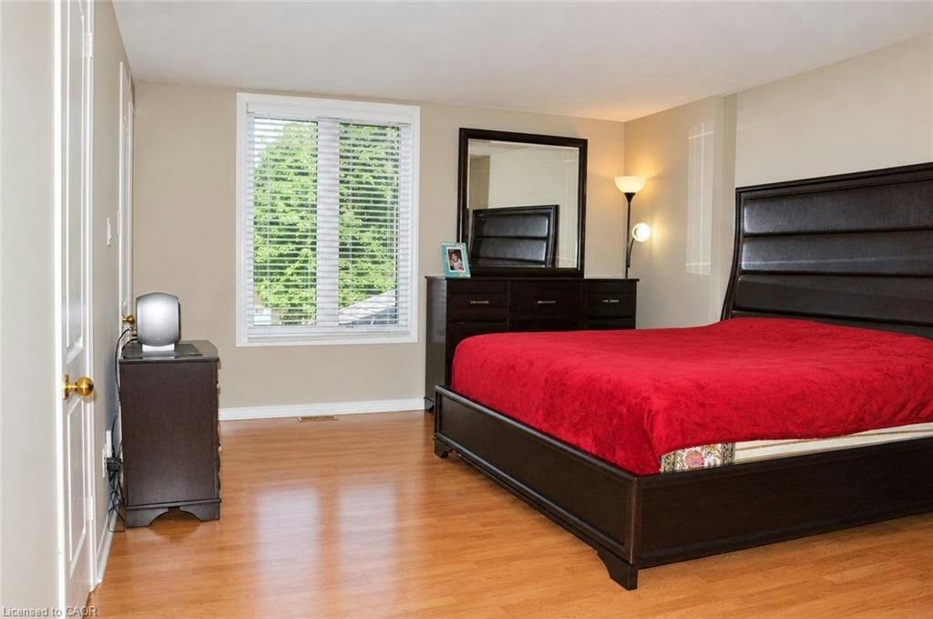 2-525 Oakvale Drive, Waterloo, ON, N2T 2G8 - 8