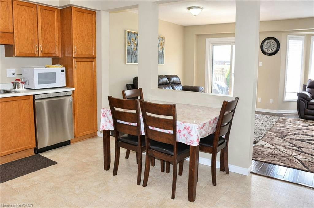 2-525 Oakvale Drive, Waterloo, ON, N2T 2G8 - 4