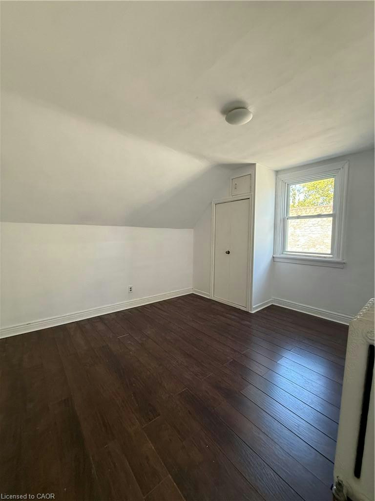 3-4 Undermount Avenue, Hamilton, ON, L8P 3Z6 - 8