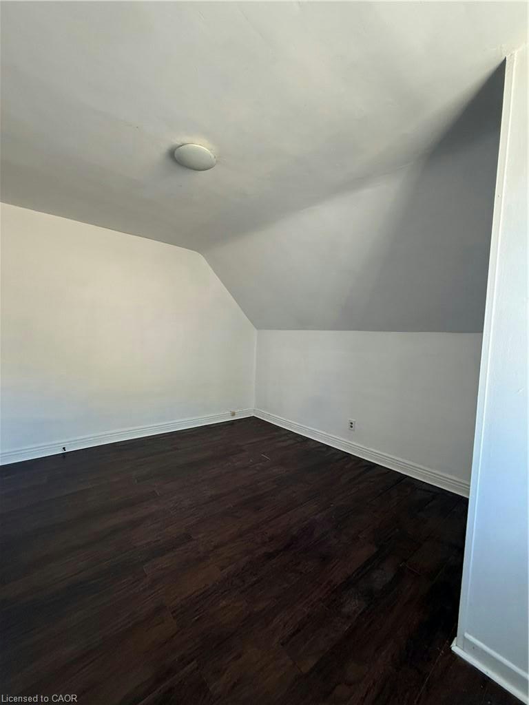 3-4 Undermount Avenue, Hamilton, ON, L8P 3Z6 - 9