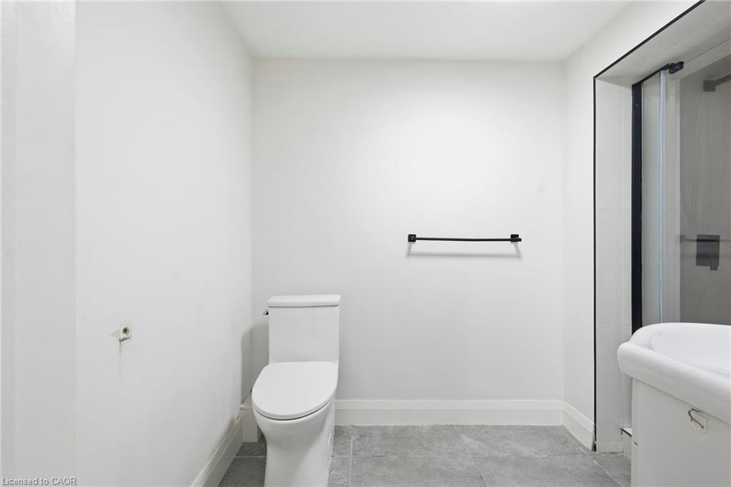 Lower-47 Barrington Drive, Welland, ON, L3C 5Z8 - 8