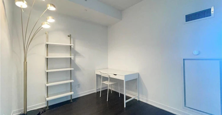 1112-85 Duke Street W, Kitchener, ON, N2H 0B7 - 5