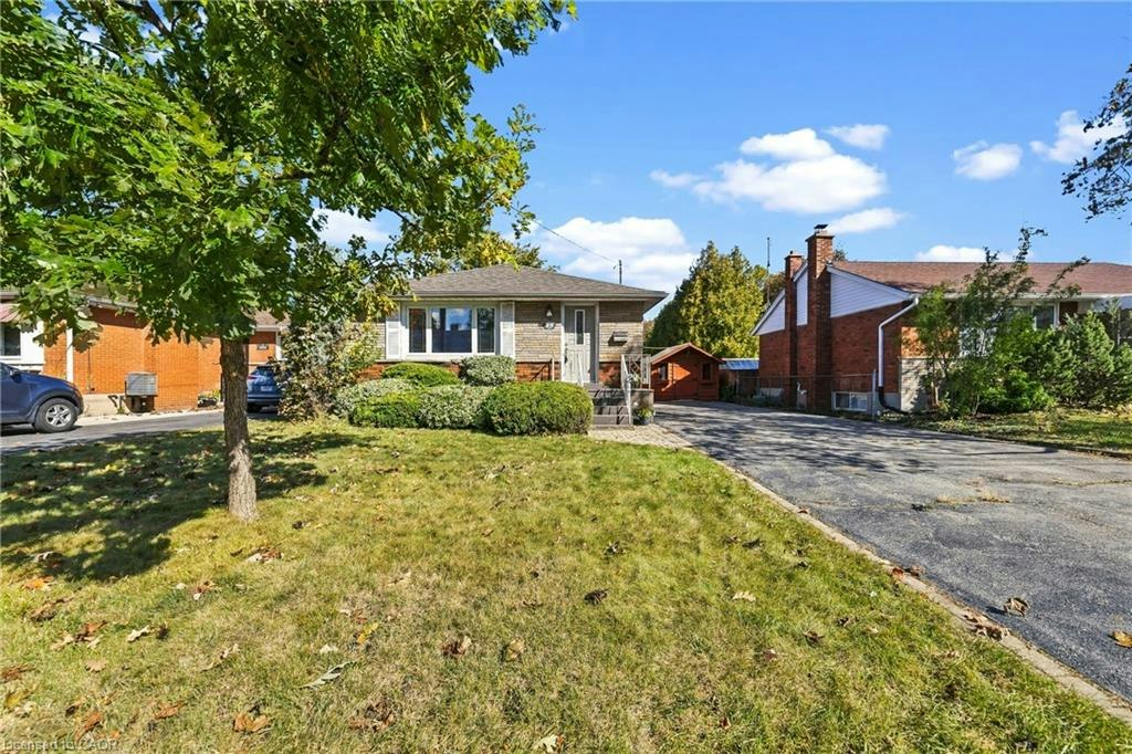 19 Endfield Avenue, Hamilton, ON, L8T 2L3