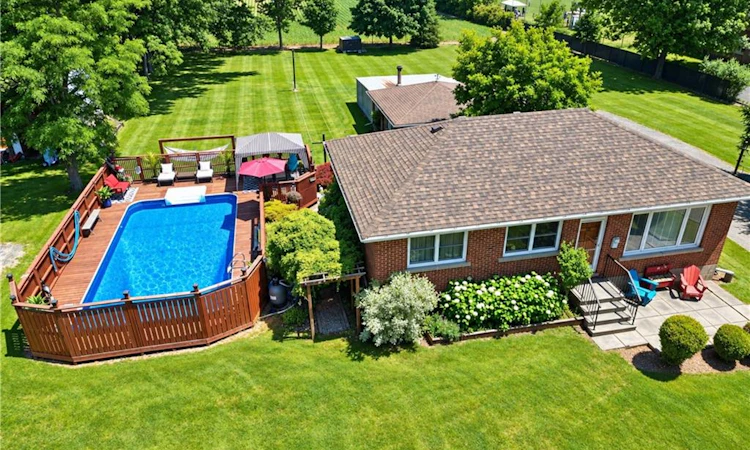 1065 Woodburn Road