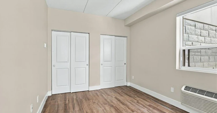 202-149 Main Street W, Hamilton, ON, L8P 1H9 - 15
