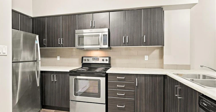 202-149 Main Street W, Hamilton, ON, L8P 1H9 - 9