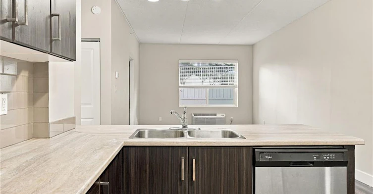202-149 Main Street W, Hamilton, ON, L8P 1H9 - 11