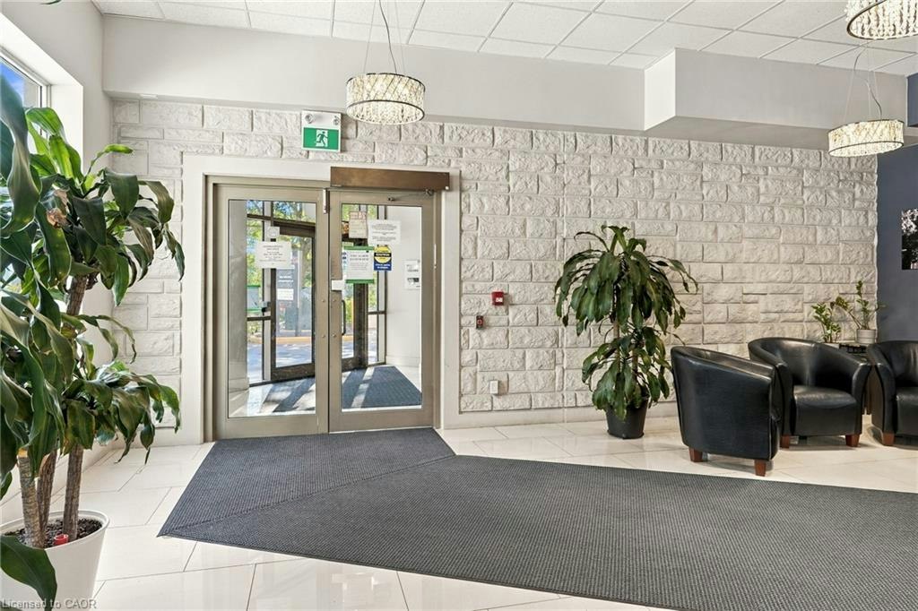 603-149 Main Street W, Hamilton, ON, L8P 1H9 4