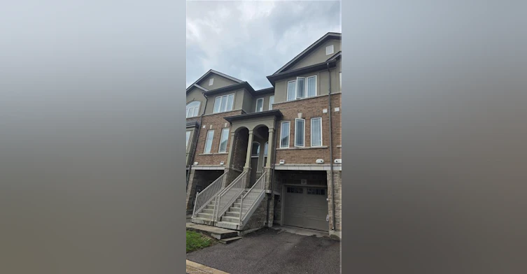 18 Aqua Lane, Hamilton, ON, L0R 1P0