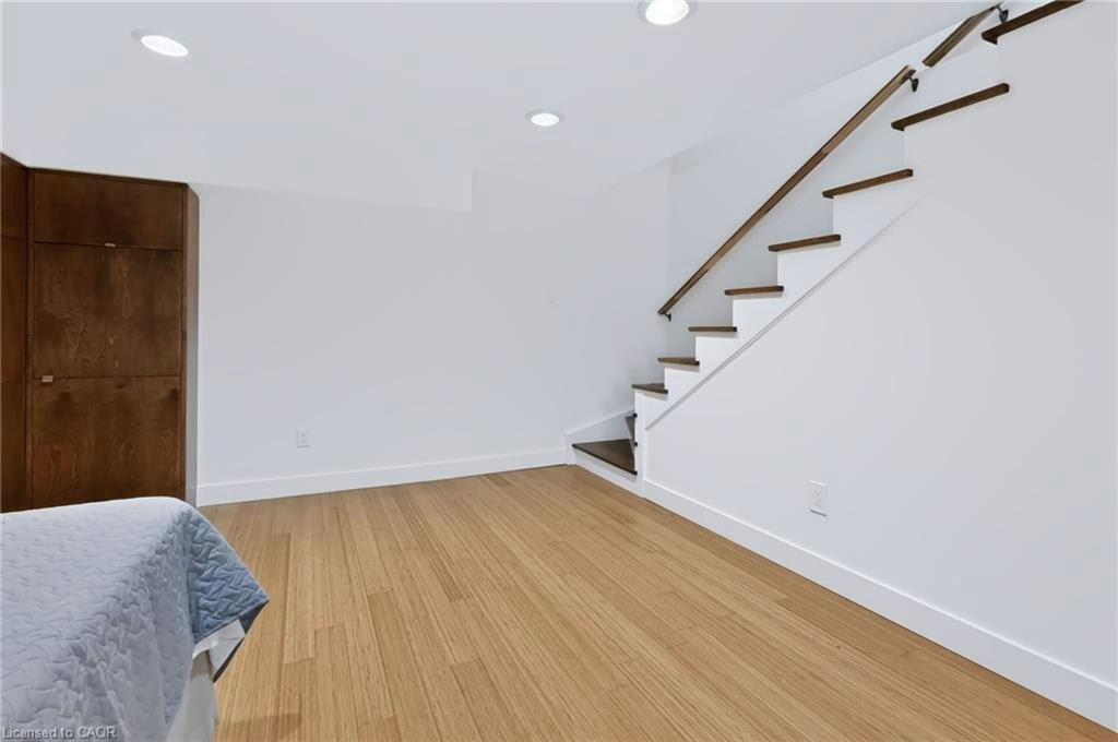 471 Blathwayte Lane, Burlington, ON, L7S 1Y4 - 34