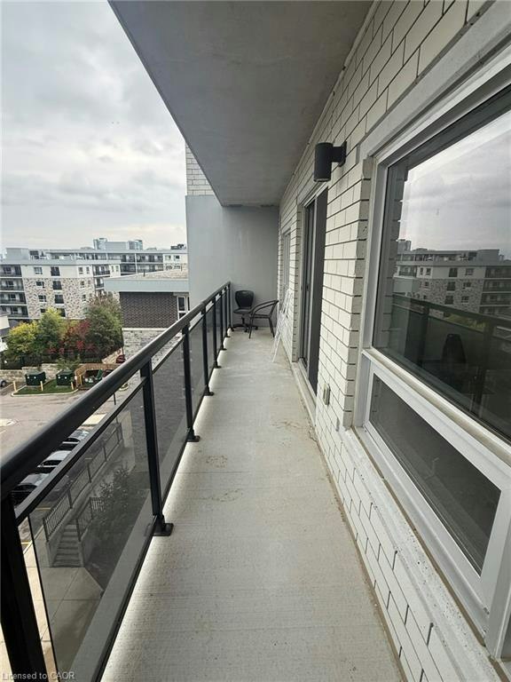 511 #F-275 Larch Street, Waterloo, ON, N2L 3R2 - 3