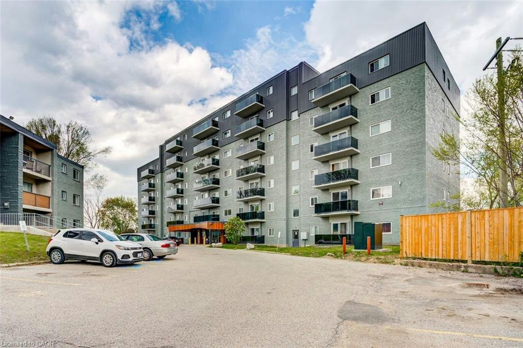 302-80 King Edward Avenue, London, ON, N5Z 3S9 - 2