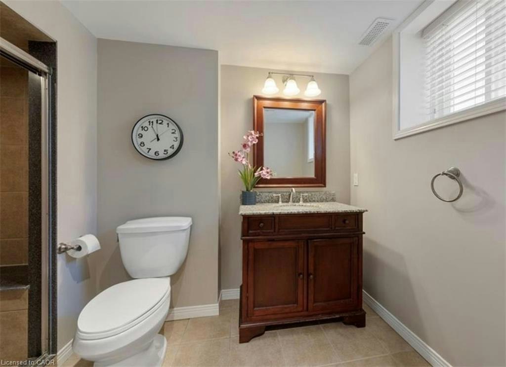 Upper-8 Lowell Street S, Cambridge, ON, N1R 5C7 - 22