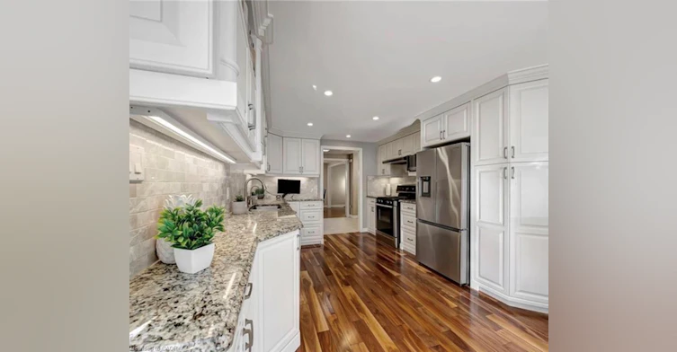 Upper-8 Lowell Street S, Cambridge, ON, N1R 5C7 - 8