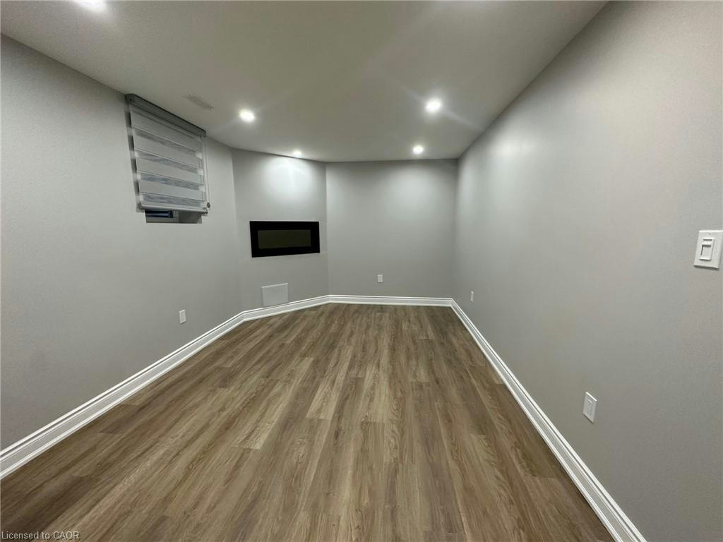 Lower-906 Farmstead Drive, Milton, ON, L9T 8J5 3