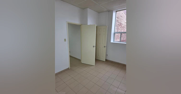 135 Logan Avenue, Toronto, ON, M4M 2M9 - 11