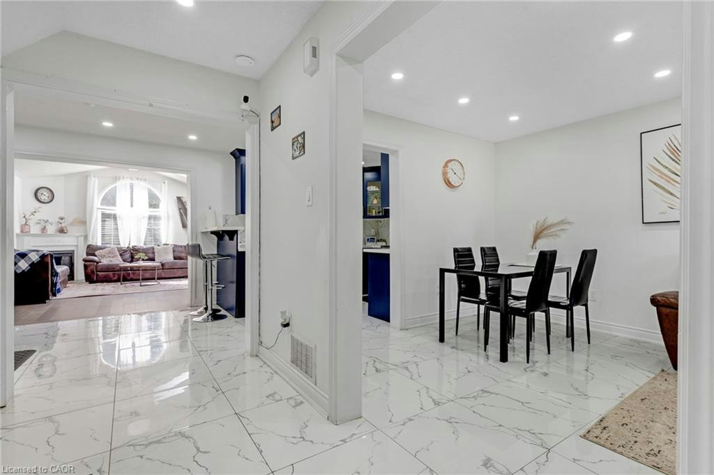 100 Anglerock Drive, Cambridge, ON, N1T 1L9 - 6
