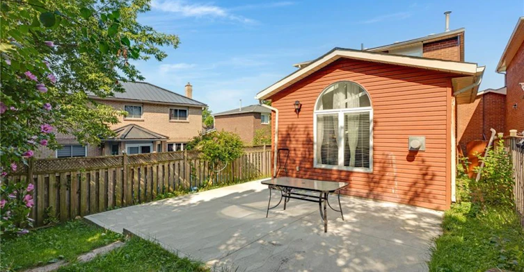 100 Anglerock Drive, Cambridge, ON, N1T 1L9 - 4