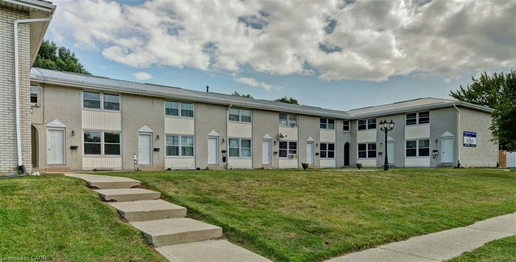 730 Indian Road N, Sarnia, ON, N7T 7H1