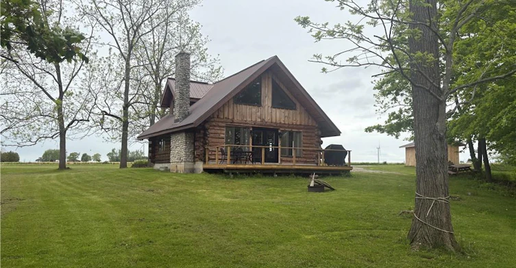 3 Upper Mohawk Point, Cayuga, ON, N0A 1K0