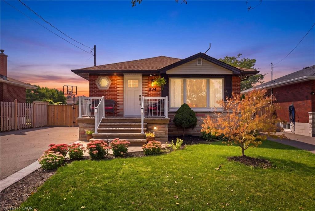 894 Brucedale Avenue E, Hamilton, ON, L8B 1S9