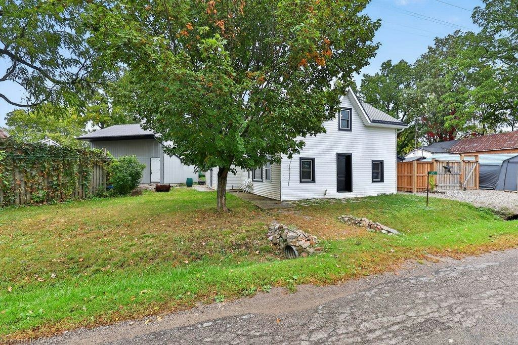 27 Indiana Road, Cayuga, ON, N0A 1H0