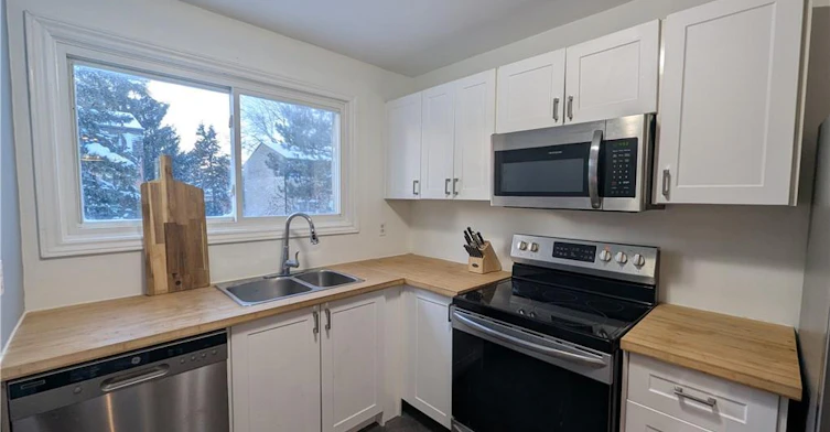 32-1440 Garth Street, Hamilton, ON, L9B 1R6